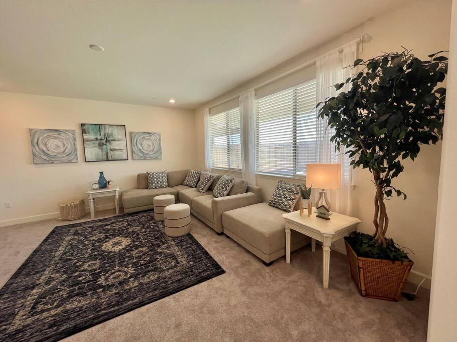 Brand-New, Beautiful & Stylish Home In Sacramento! المظهر الخارجي الصورة