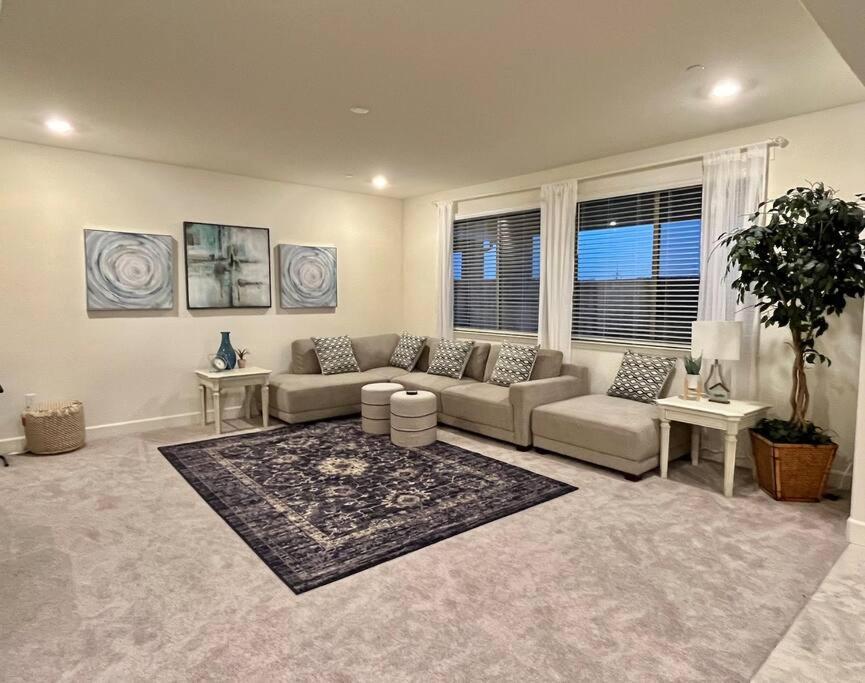 Brand-New, Beautiful & Stylish Home In Sacramento! المظهر الخارجي الصورة