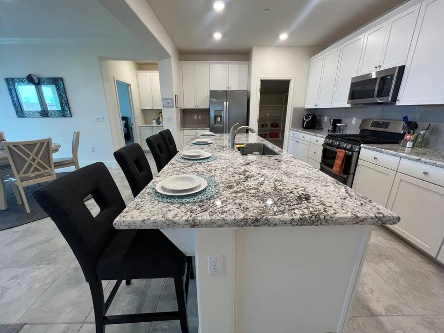 Brand-New, Beautiful & Stylish Home In Sacramento! المظهر الخارجي الصورة
